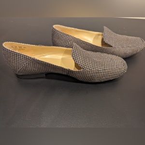 Naturalizer flats